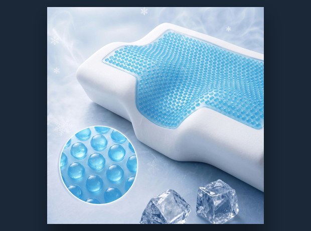 CoolPillow mit Nahaufnahme der blauen Gel-Noppen und Eiswuerfeln daneben